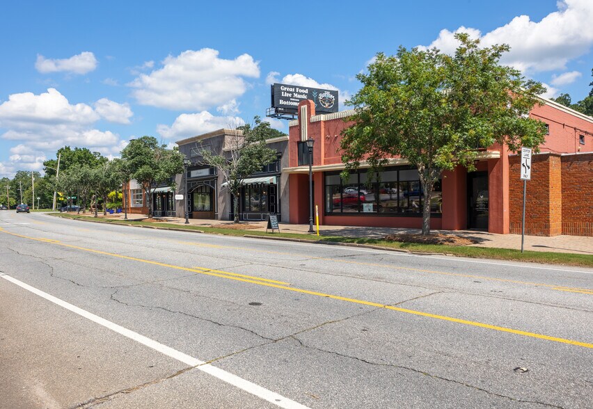 More Photos Of 1358 13th St, Columbus Storefront Retail Office For Lease