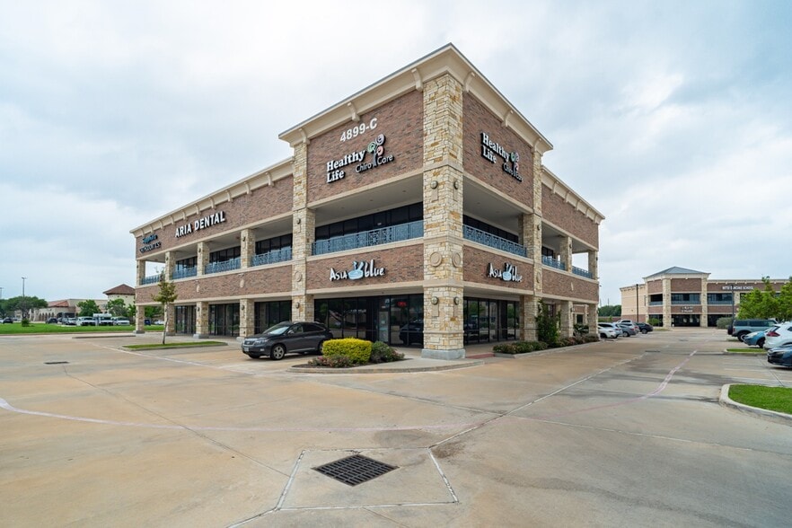 More Photos Of 4899 Highway 6, Missouri City Storefront Retail Office For Lease