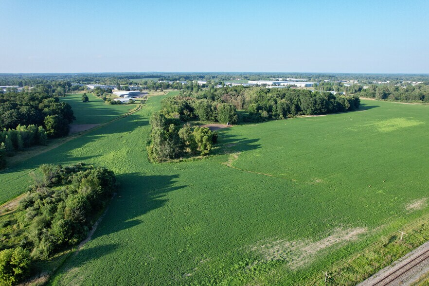 More Photos Of West Grand River Avenue, Lansing Land For Sale