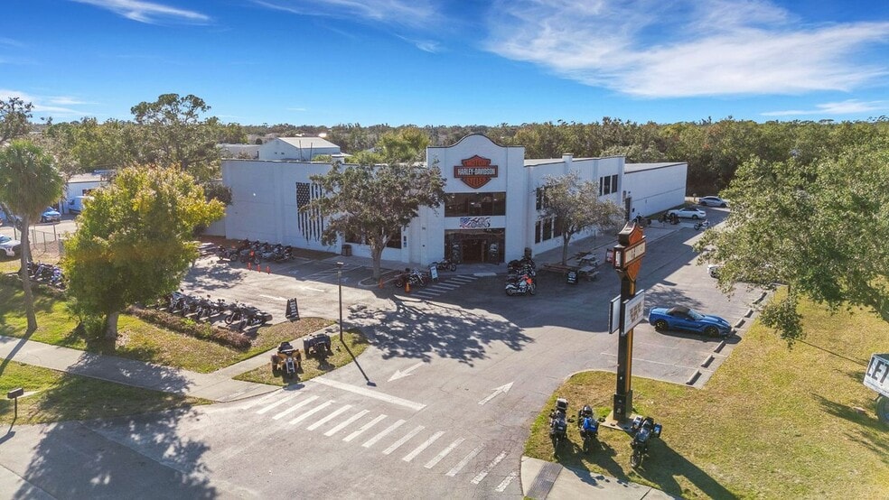 More Photos Of 330 Cattlemen Rd, Sarasota Auto Dealership For Sale