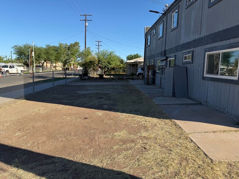 More Photos Of 700 Blair Ave, Calexico Apartments For Sale