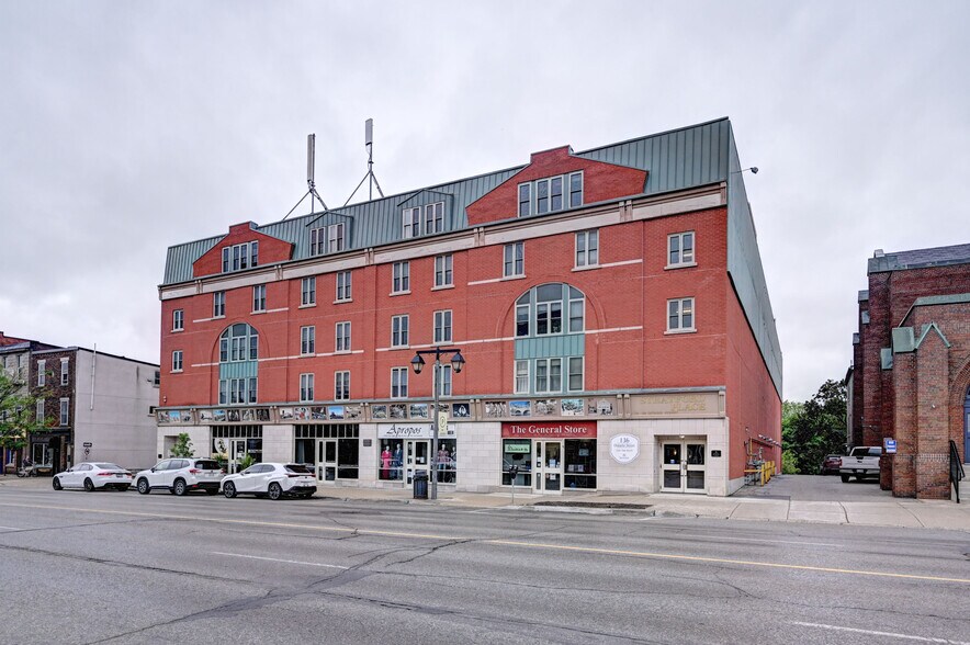 More Photos Of 136 Ontario St, Stratford Apartments For Lease