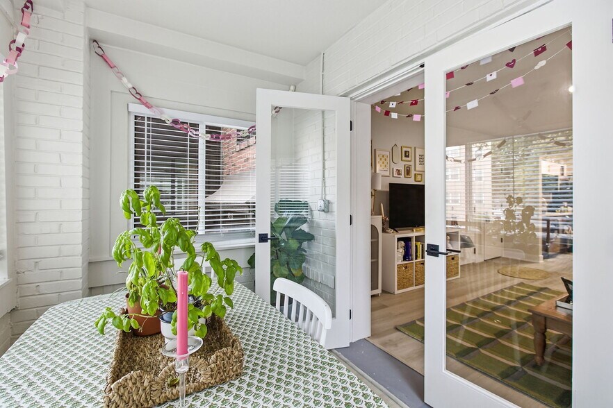 More Photos Of 4335 Mercier St, Kansas City Multifamily For Sale