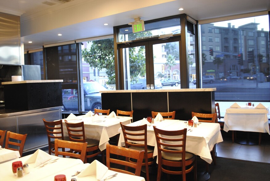 More Photos Of 8516-8524 Lincoln Blvd, Los Angeles Restaurant For Lease