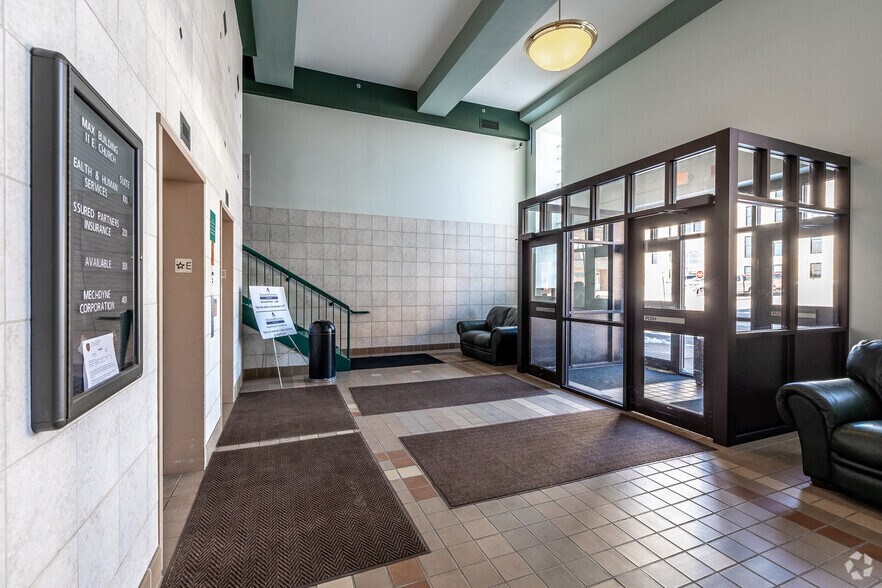 More Photos Of 11 E Church St, Marshalltown Unknown For Sale