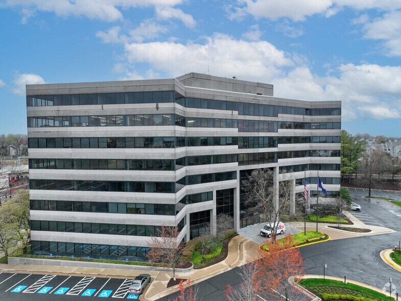 More Photos Of 12015 US 50, Fairfax Office For Lease