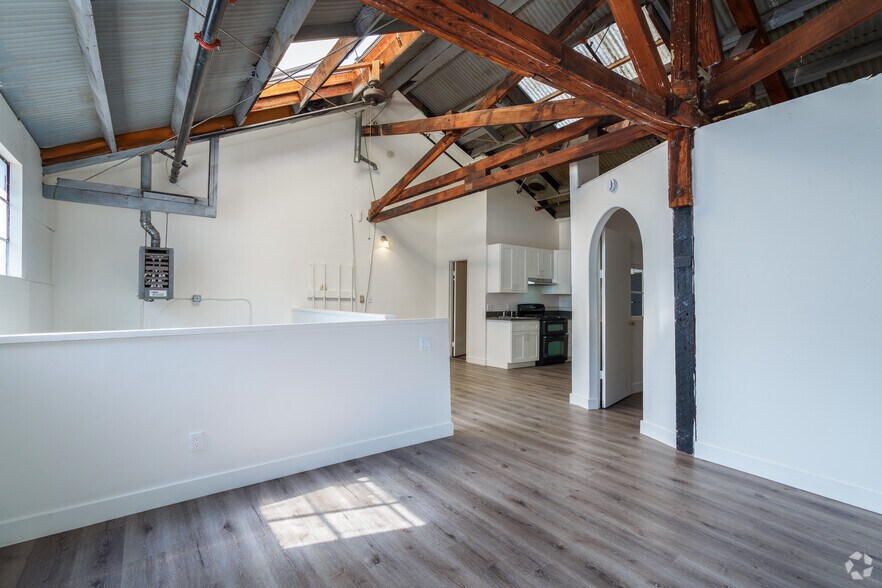 More Photos Of 4401 San Leandro St, Oakland Apartments For Sale