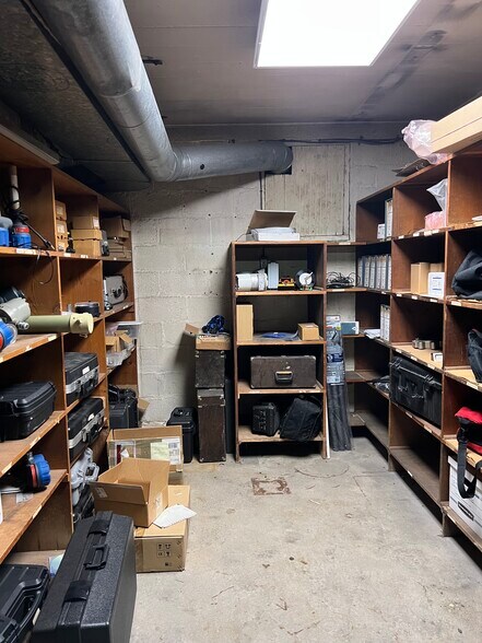 More Photos Of 810 Noblestown Rd, Carnegie Office For Sale