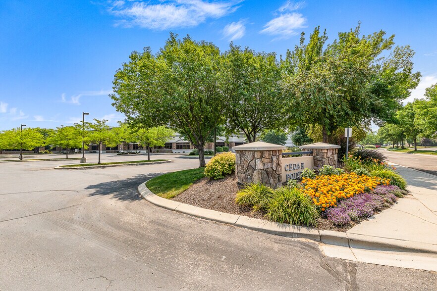 More Photos Of 2078 S Silverstone Way, Meridian Office For Lease