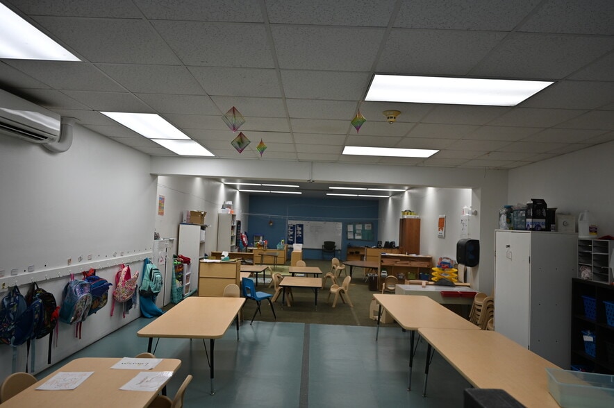 More Photos Of 1426 E Lincolnway, Cheyenne Sports And Entertainment For Sale