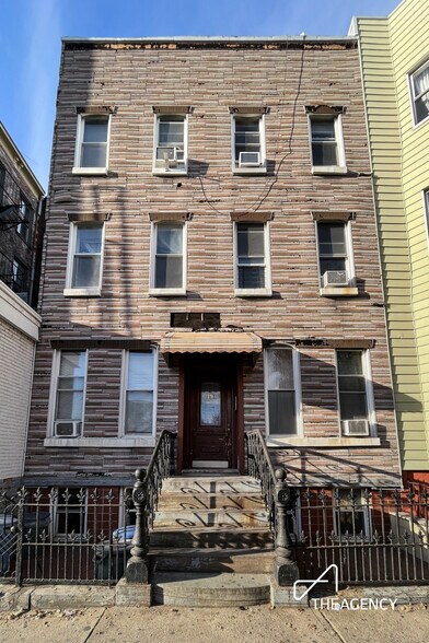 More Photos Of 191 Calyer St, Brooklyn Apartments For Sale