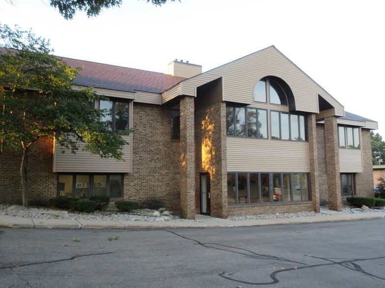 More Photos Of 1803 Whites Rd, Kalamazoo Office For Lease