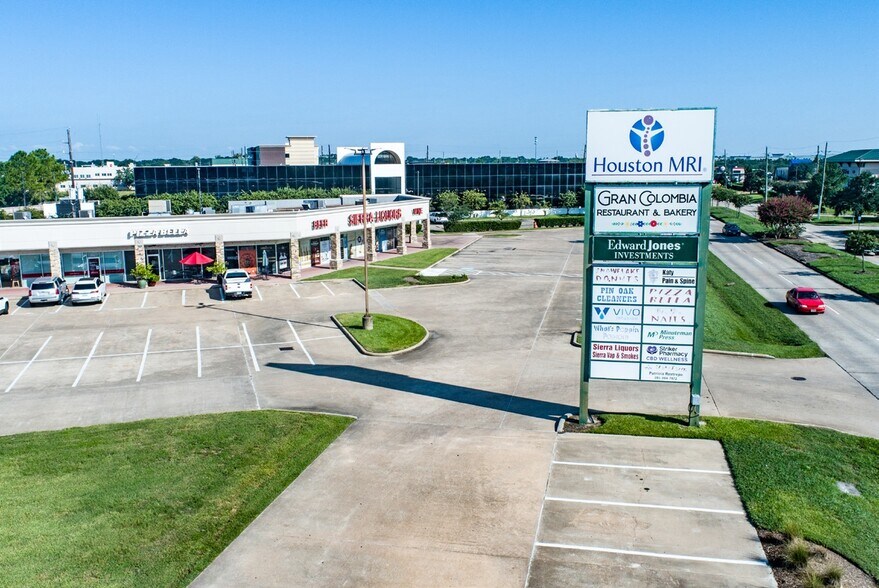 More Photos Of 1302-1344 Pin Oak Rd, Katy Unknown For Lease