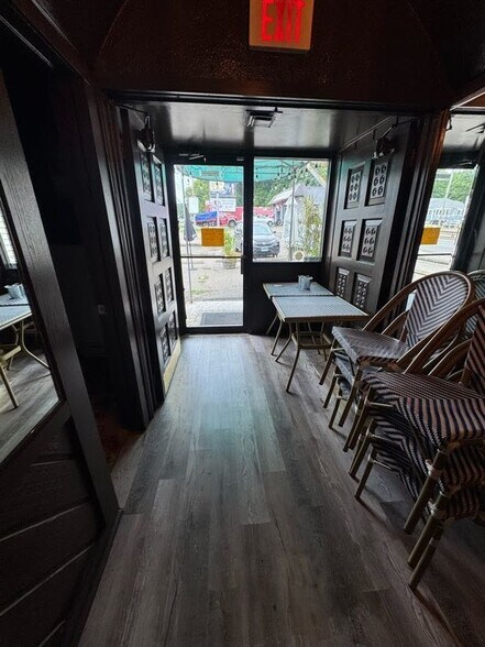 More Photos Of 439 Derby Ave, West Haven Restaurant For Sale