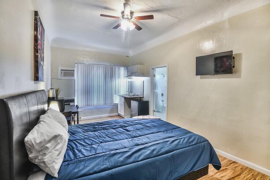 More Photos Of 721-729 S Alvarado St, Los Angeles Apartments For Lease