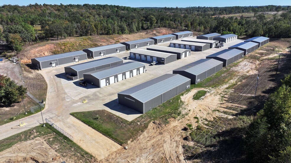 More Photos Of 12095 Spur 364, Tyler Warehouse For Lease