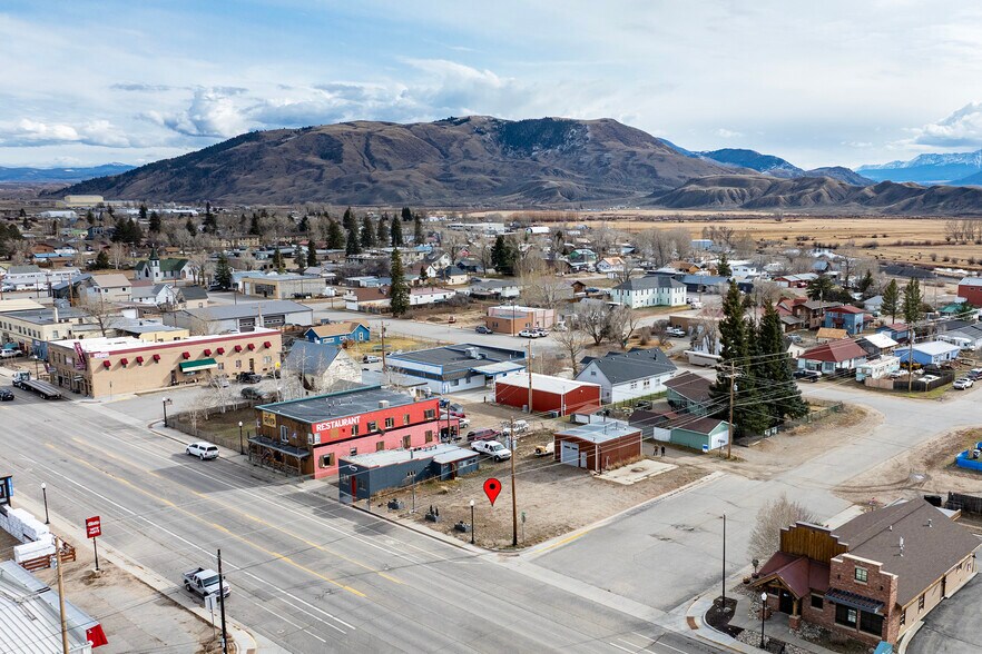 More Photos Of 104 US HWY 40 hwy, Kremmling Light Distribution For Sale