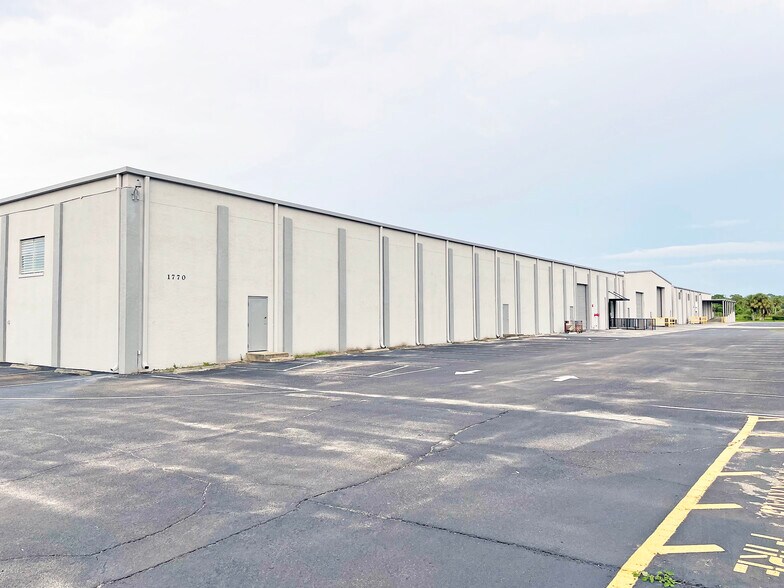 More Photos Of 1770 E Lake Mary Blvd, Sanford Warehouse For Sale