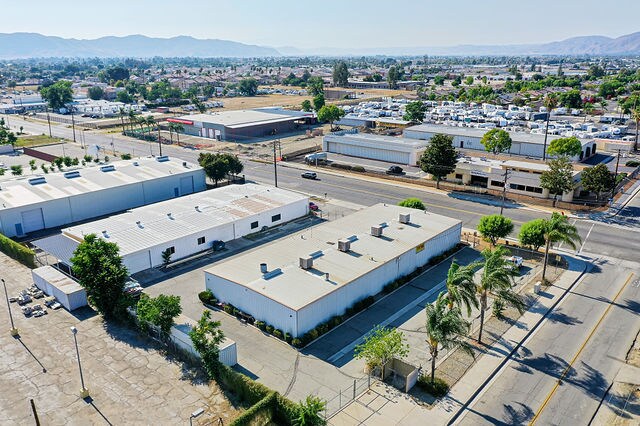 More Photos Of 491 Menlo Ave, Hemet Warehouse For Sale