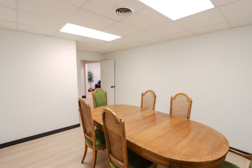 More Photos Of 1112-1128 Broadway St, Quincy Flex For Lease