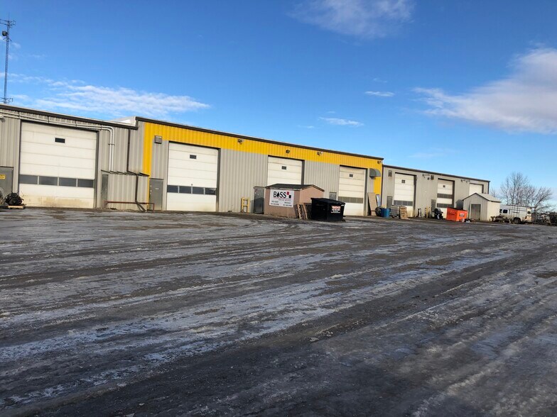 More Photos Of 4000 Landry Ave, Red Deer County Warehouse For Lease