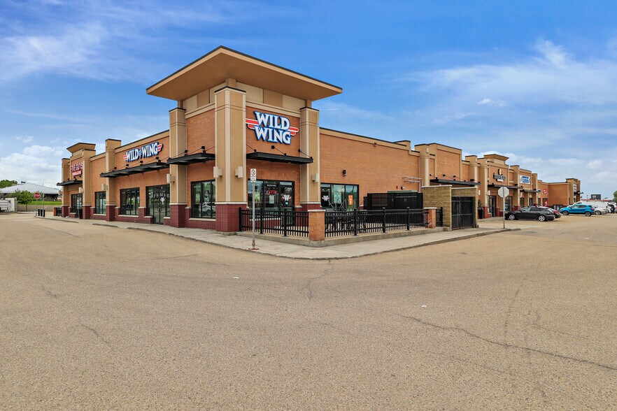 More Photos Of 993 Fir St, Sherwood Park General Retail For Lease