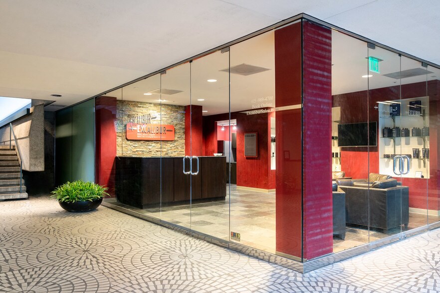 More Photos Of One Embarcadero Ctr, San Francisco Office Residential For Lease