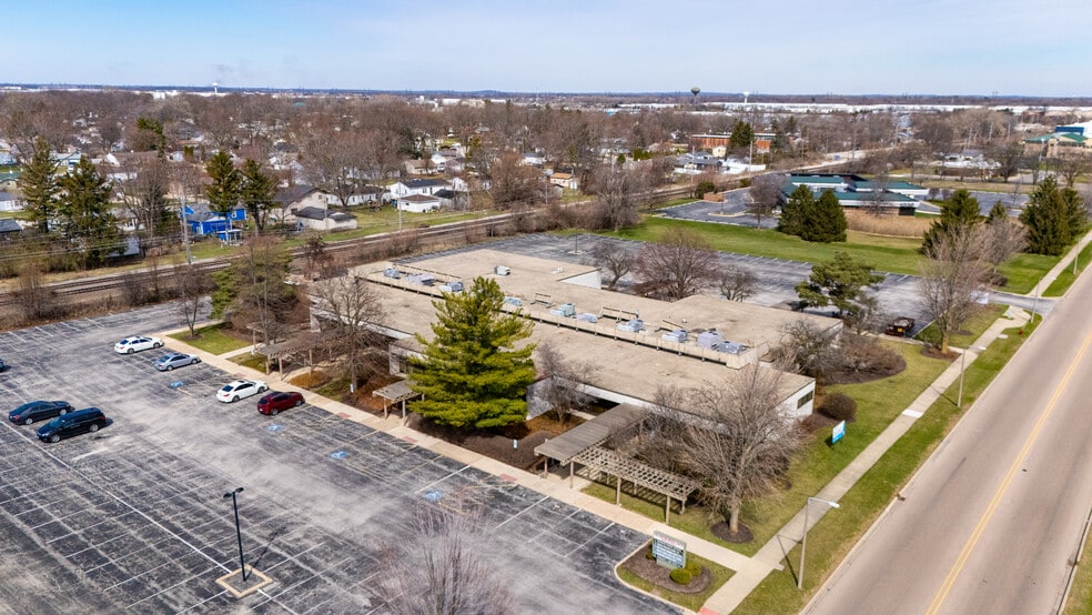 Primary Photo Of 1300 N Highland Ave, Aurora Medical For Sale