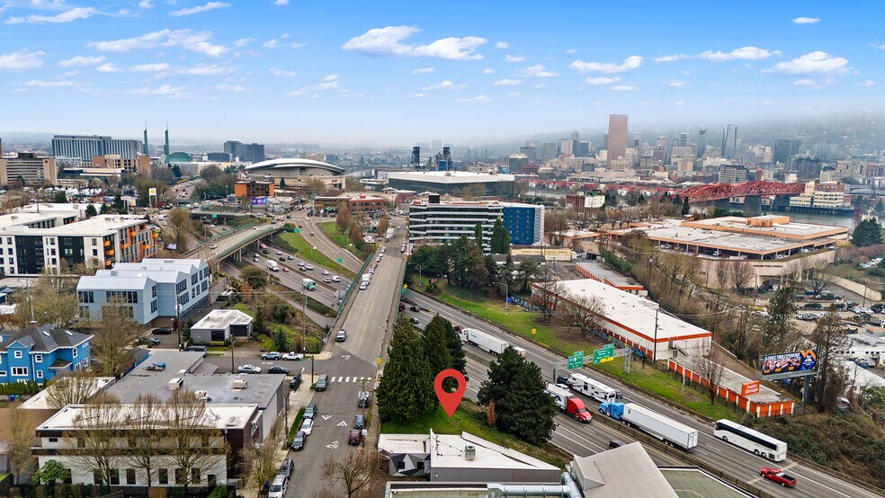 More Photos Of 2125 N Flint Ave, Portland Loft Creative Space For Lease