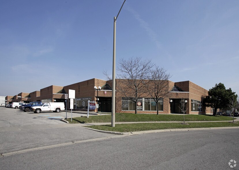 More Photos Of 90 Ironside Cres, Toronto Warehouse For Lease