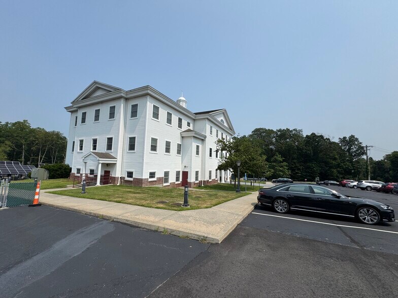 More Photos Of 255 Route 80, Killingworth Office For Lease