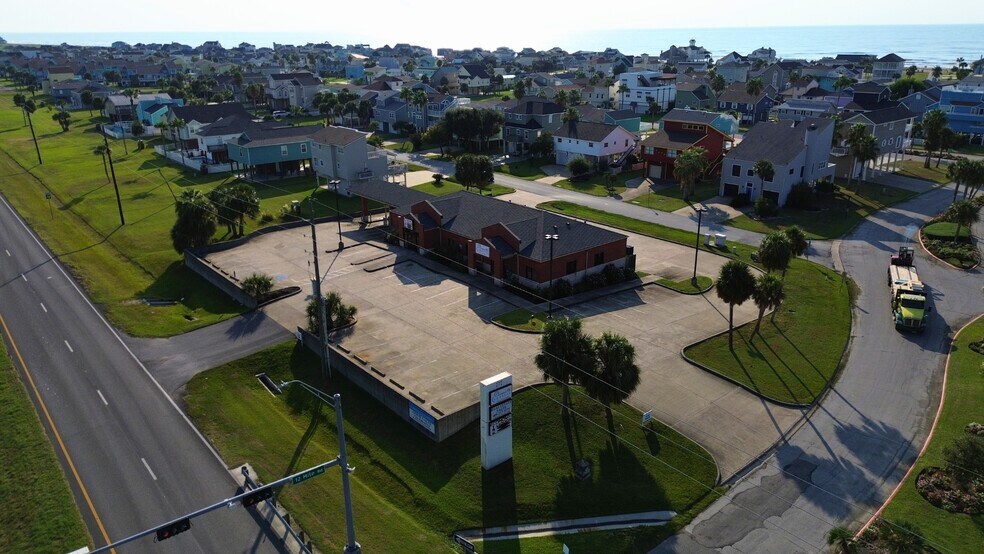 More Photos Of 13655 FM 3005 Rd, Galveston Freestanding For Sale