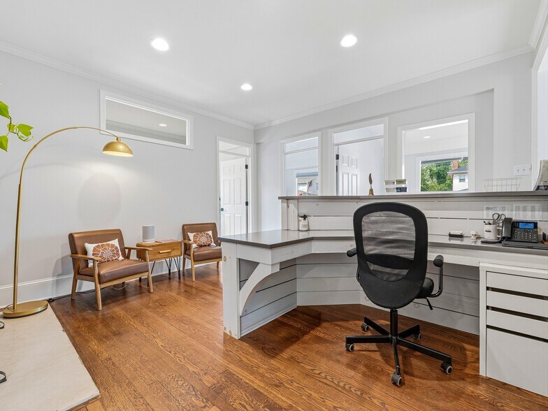 More Photos Of 339 Merrimon Ave, Asheville Office For Sale