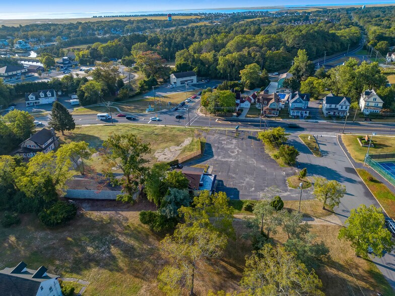 More Photos Of 111 Lakeside Dr, Tuckerton Light Distribution For Sale