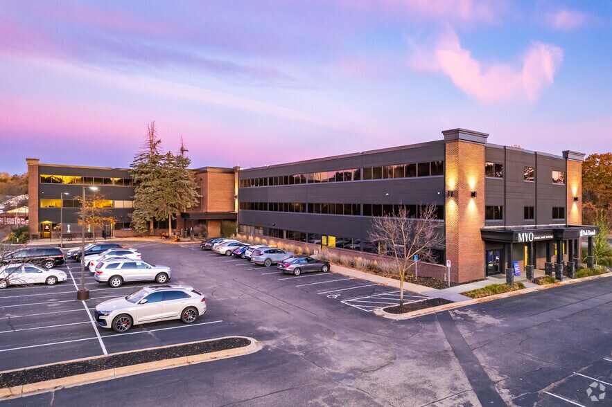 More Photos Of 14525 Hwy 7, Minnetonka Medical For Lease