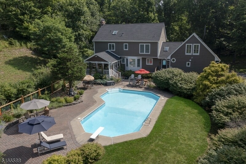 More Photos Of 25 Stillwater Rd, Newton Specialty For Sale