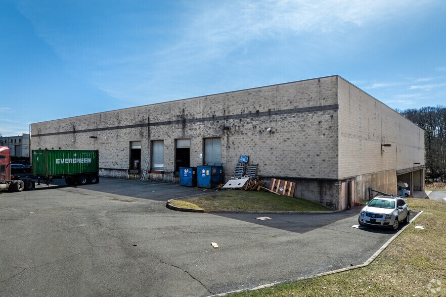 More Photos Of 18 Culnen Dr, Branchburg Warehouse For Lease