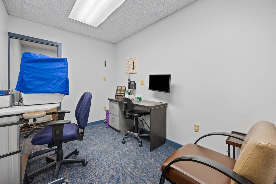 More Photos Of 2100 S Clinton Ave, Rochester Medical For Sale