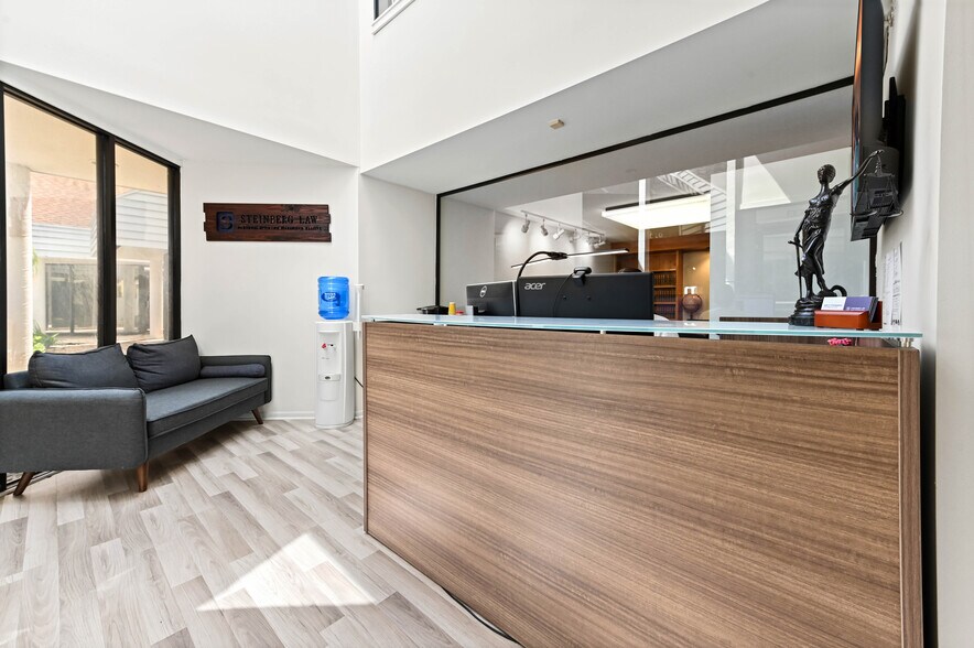 More Photos Of 355 NE 5th Ave, Delray Beach Loft Creative Space For Lease