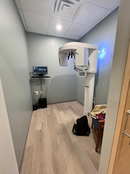 More Photos Of 4905 Professional Ct, Raleigh Medical For Lease