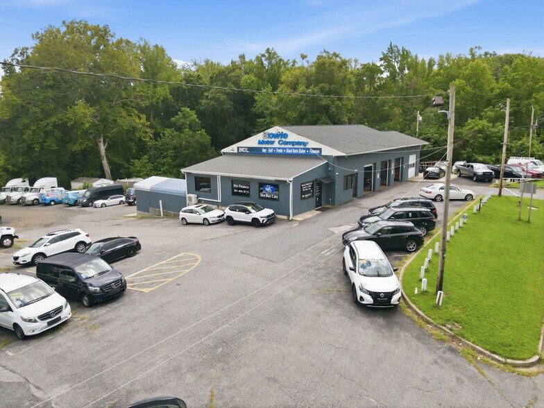 Primary Photo Of 6501 Crain Hwy, Bowie Auto Dealership For Lease