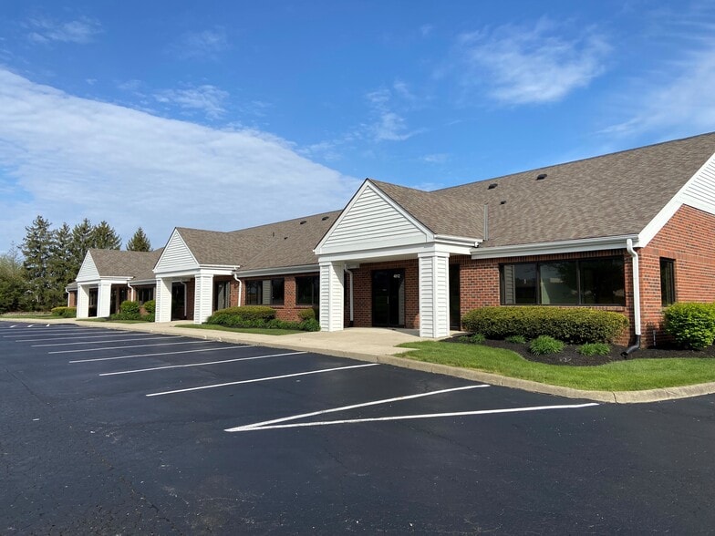 Primary Photo Of 3934-3946 N Hampton Dr, Powell Unknown For Lease