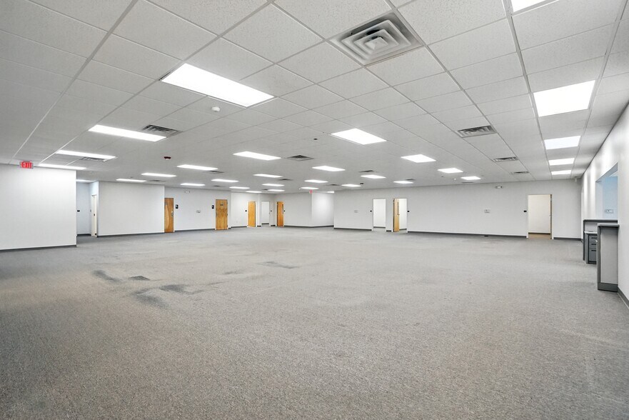 More Photos Of 133 Island Ford Rd, Statesville Office For Lease