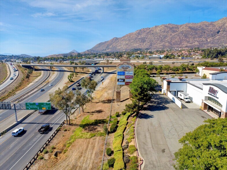 More Photos Of Canyon Springs Parkway, Riverside Land For Lease