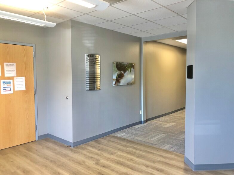 More Photos Of 9140 Ward Pky, Kansas City Office For Lease