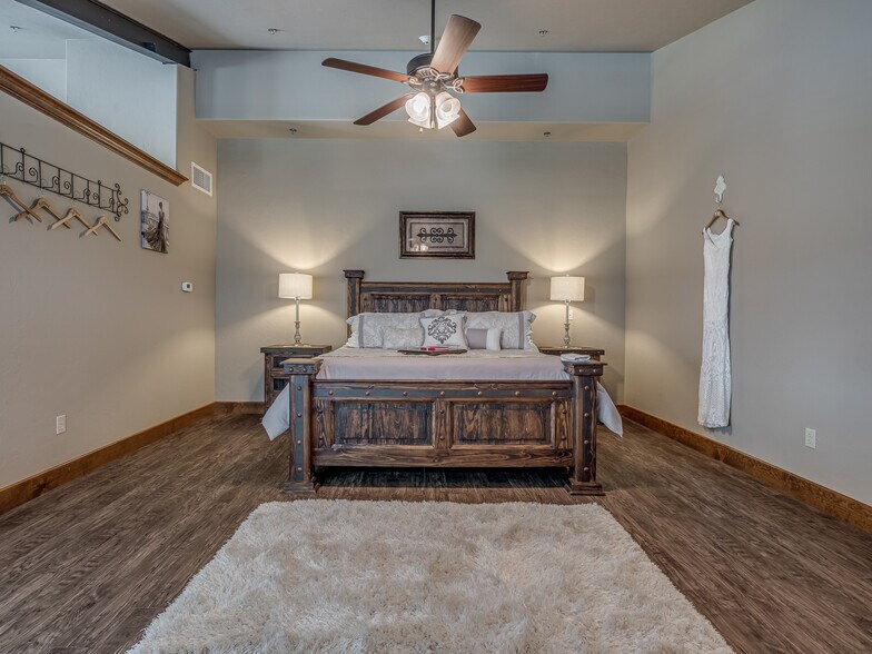 More Photos Of 341070 E 890 Rd, Chandler Lodge Meeting Hall For Sale