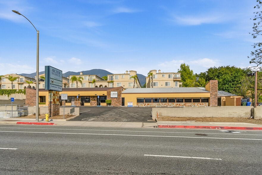 Primary Photo Of 2943-2947 Foothill Blvd, La Crescenta Medical For Lease