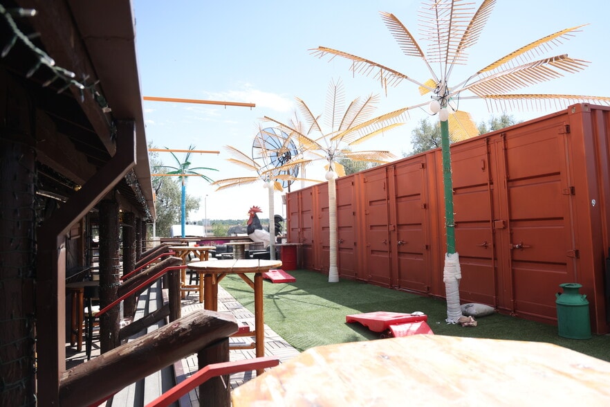 More Photos Of 3330 N Academy Blvd, Colorado Springs Bar For Sale