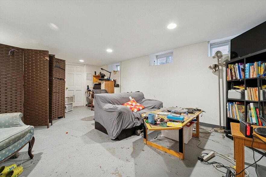 More Photos Of 222 Lippincott Ave, Ardmore Apartments For Sale