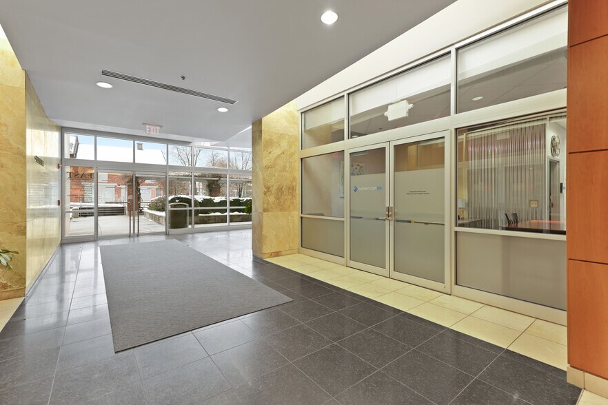 More Photos Of 221 W Philadelphia St, York Office For Sale